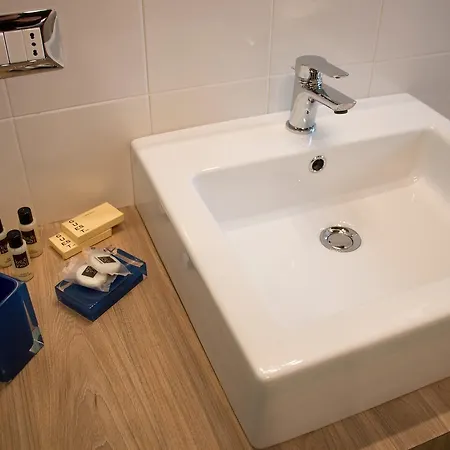 La Cattedrale Dai Tetti 4* トラーニ