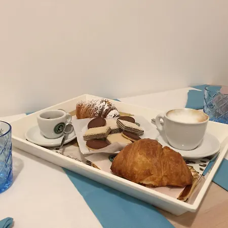 La Cattedrale Dai Tetti 4* トラーニ