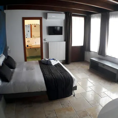 Bed & Breakfast La Cattedrale Dai Tetti 4*