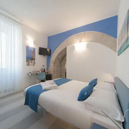 Oda ve Kahvaltı La Cattedrale Dai Tetti 4*