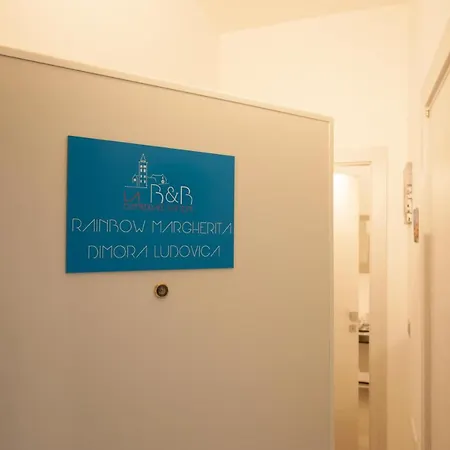 La Cattedrale Dai Tetti Bed & Breakfast Trani